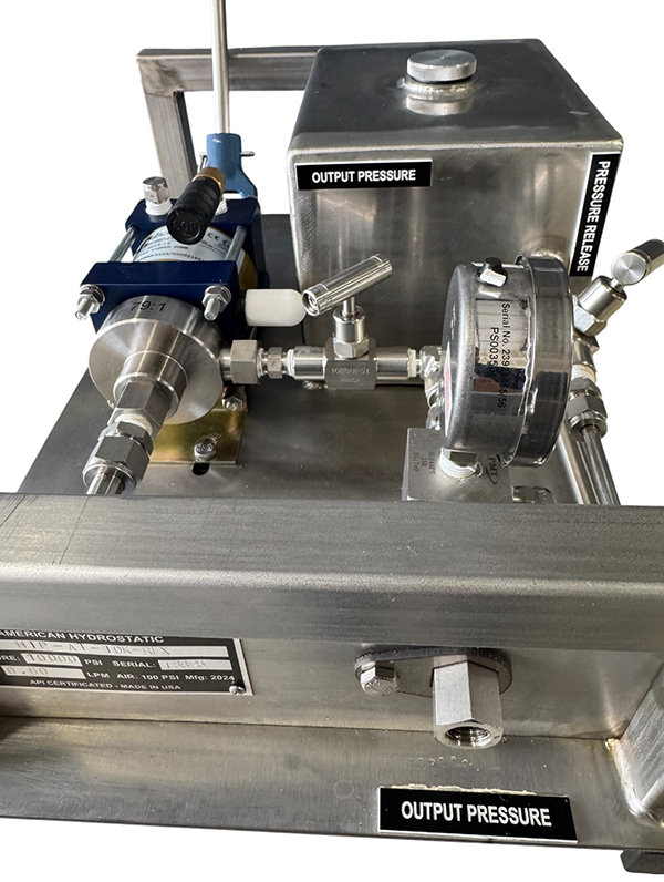 high pressure test hand pump with liquid tank