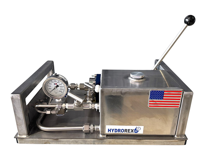 pressure test pump with liquid reservoir tank