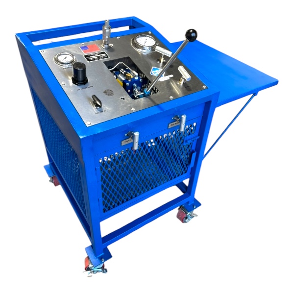 Pressure test bech hand pump